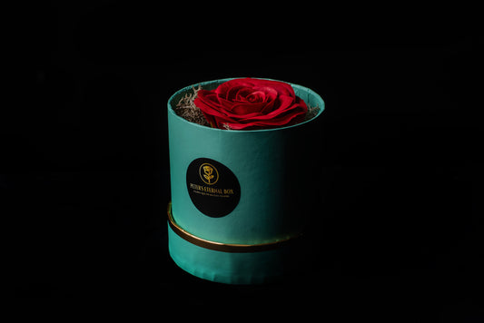 Caixa com peonia/rosa