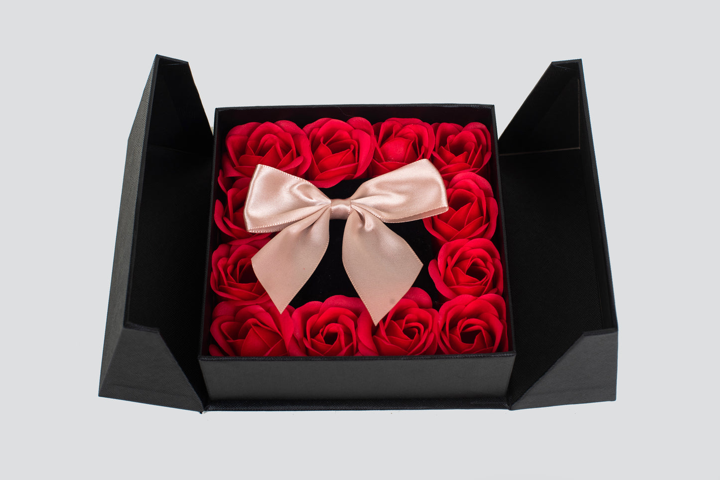 Caixa de rosas quadrada