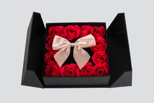 Caixa de rosas quadrada