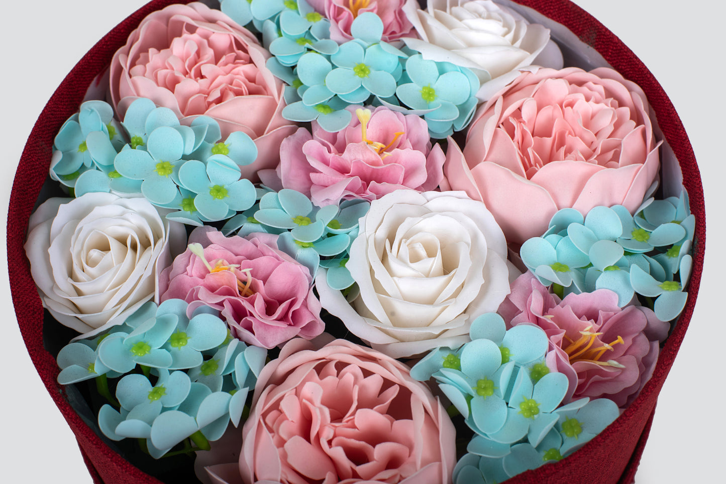 Caixa de flores variadas